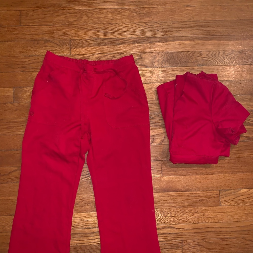 Greys Anatomy red scrub top & pant set